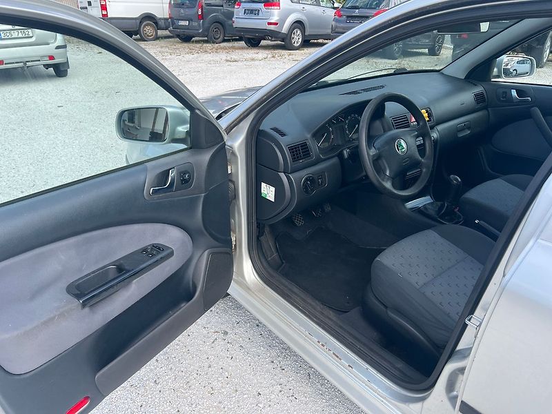Škoda Octavia 2.0 - fotka 13 z 14