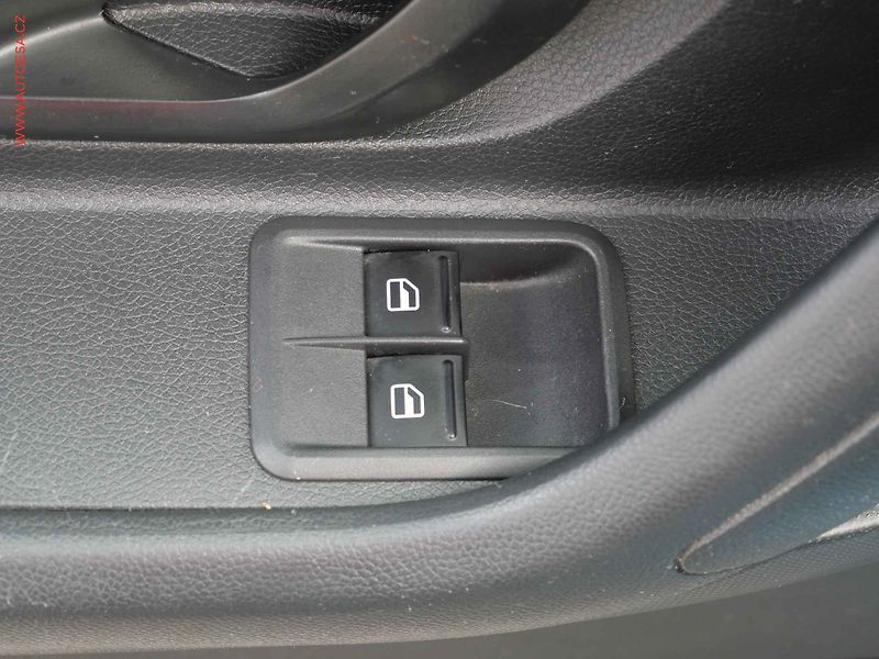 Škoda Roomster (2012) 1.2 TSI, 1.maj,ČR, Ambition - fotka 11 z 15
