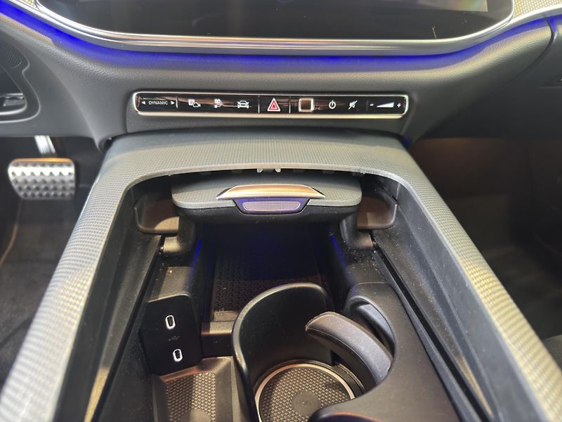 Mercedes-Benz Třídy E (2025) E 300 de 4MATIC - fotka 14 z 23