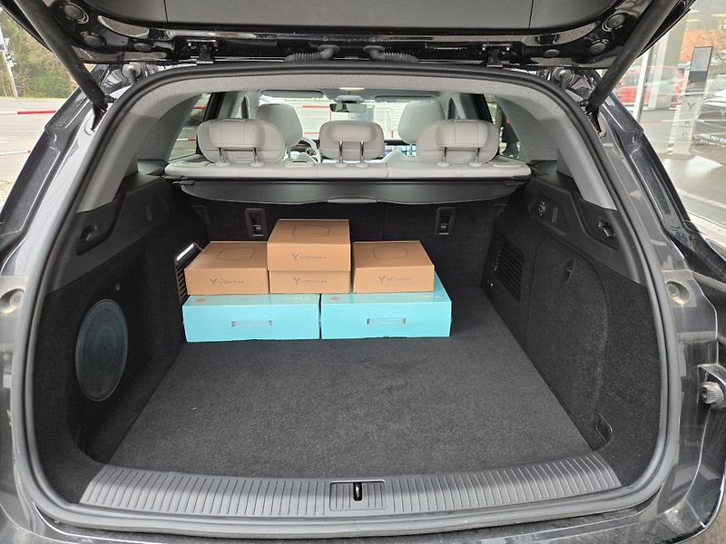 Voyah FREE 318 REV (2025) REV 318 AWD Hybrid - fotka 18 z 18