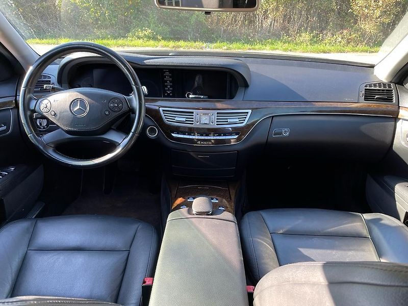 Mercedes-Benz Třídy S (2009) 350 CDI Long 4 matic! - fotka 45 z 64