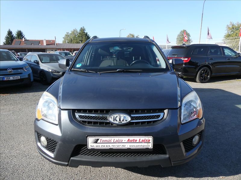 Kia Sportage 2,0 CRDi 110kW 1.MAJITEL, 4x4 - fotka 2 z 40
