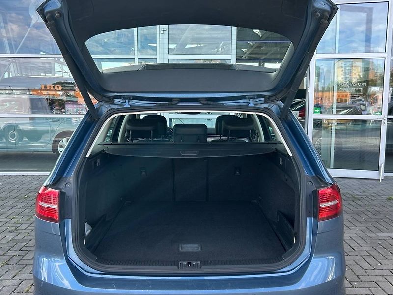 Volkswagen Passat (2017) Variant 2.0 TDI 6DSG - fotka 14 z 29