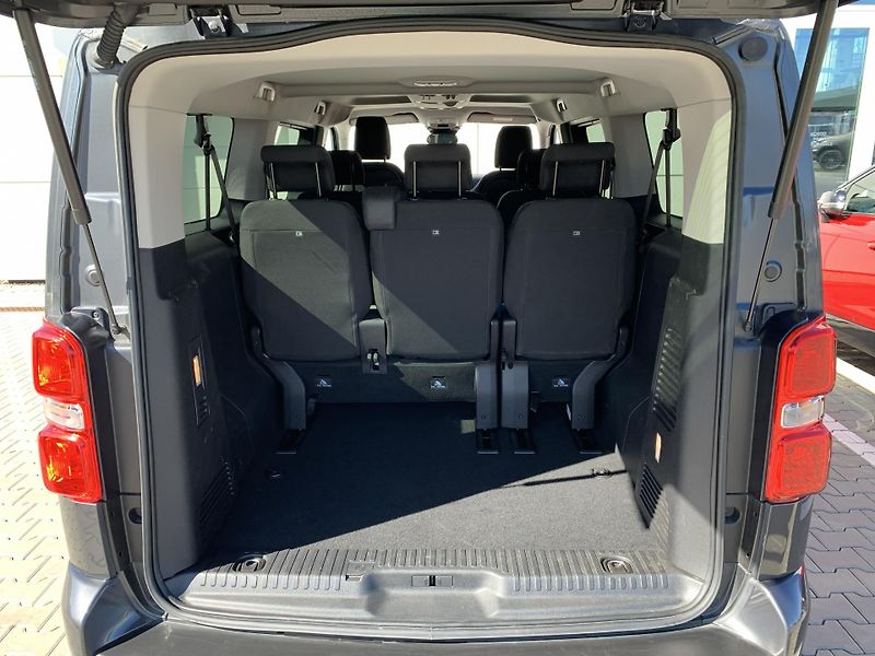 Toyota ProAce Verso FAMILY 2,0 L2 AT8 - fotka 5 z 25