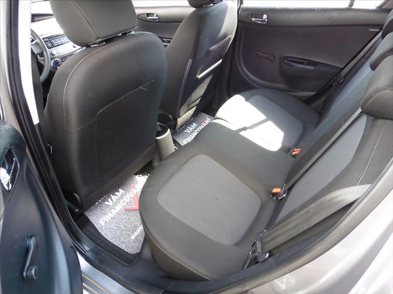 Hyundai i20 1,2i Klima, nové ČR - fotka 8 z 12