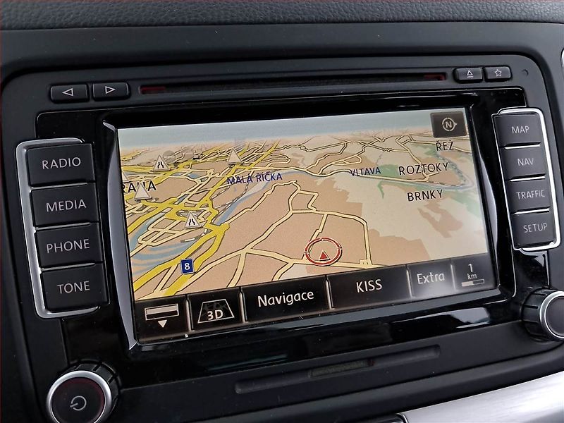 Volkswagen Sharan (2014) 2.0 TDI, Kůže, Navi, Bi-Xenony - fotka 13 z 22