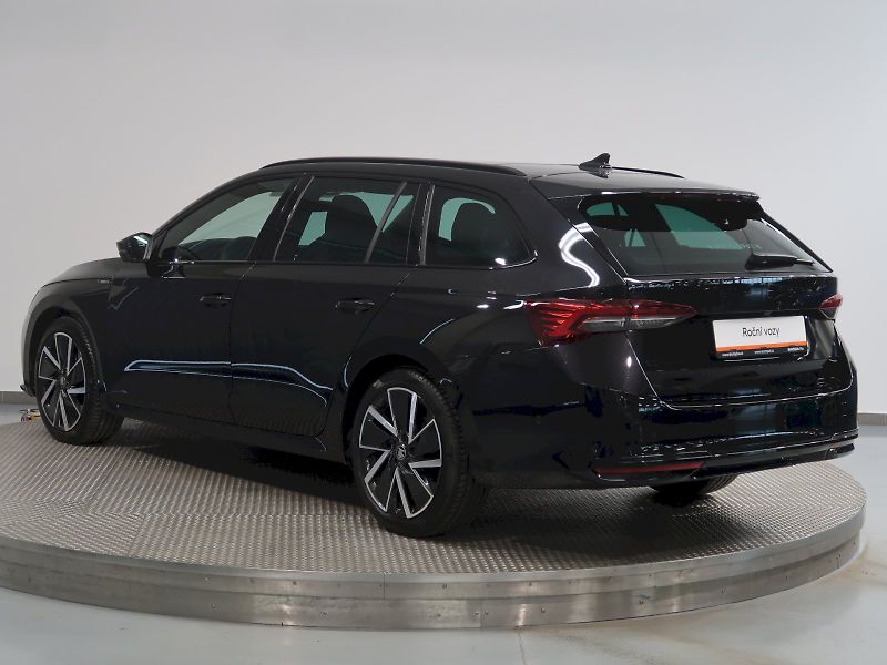 Škoda Octavia (2025) SPORTLINE 2.0TDI 110KW DSG PAN - fotka 7 z 41