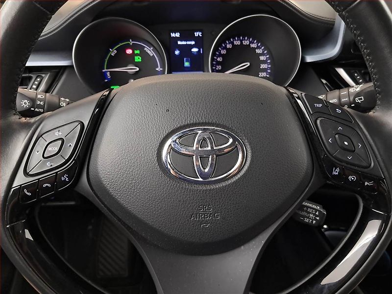 Toyota C-HR (2020) 1.8 Hybrid - fotka 19 z 20