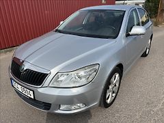 Škoda Octavia 1,6 TDi KLIMA ROZVODY SERVIS - fotografie inzerátu