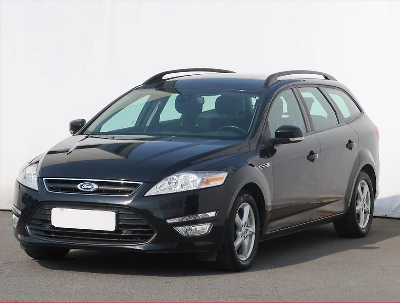 Ford Mondeo (2012) 1.6 TDCi, Navi, Tempomat - fotka 2 z 20
