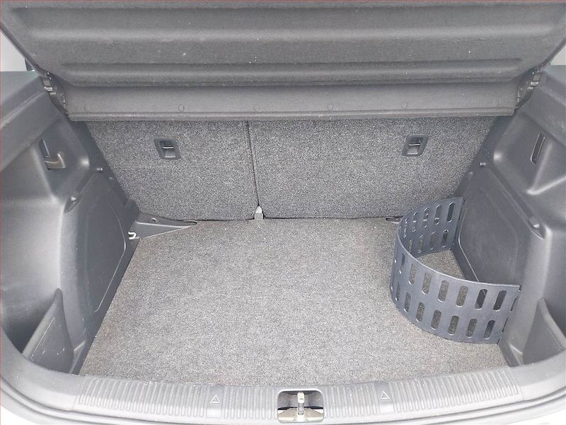 Škoda Fabia (2012) Ambition 1.2 12V, Serv.kniha - fotka 13 z 15