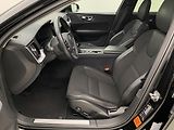 Volvo V60 D3 MOMENTUM AUT REZERVACE - náhled 2