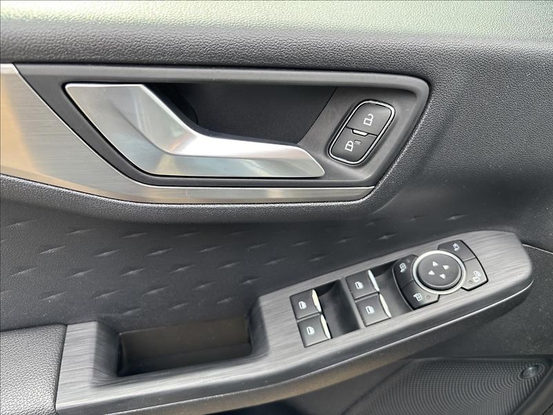 Ford Kuga 1,5 EcoBlue 88kW Titanium X - fotka 28 z 49
