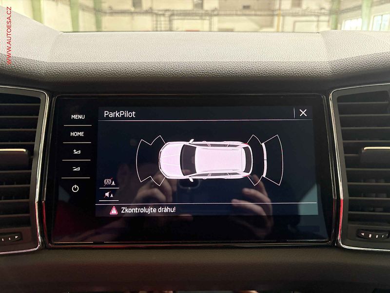 Škoda Kodiaq (2017) 2.0 TSi 4x4, Style, DSG, kůže - fotka 15 z 18
