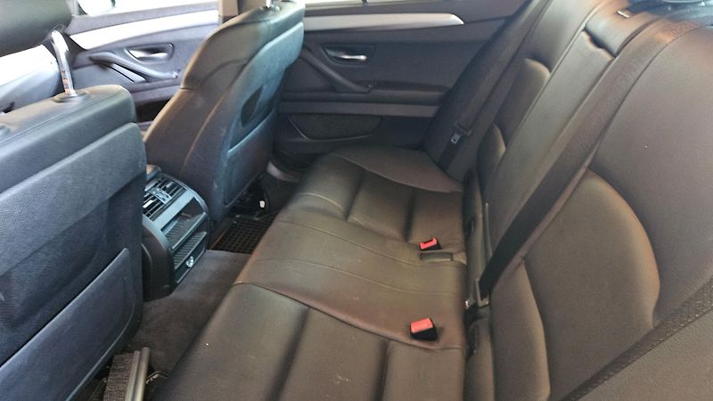BMW Řada 5 520d /140kW - fotka 16 z 18