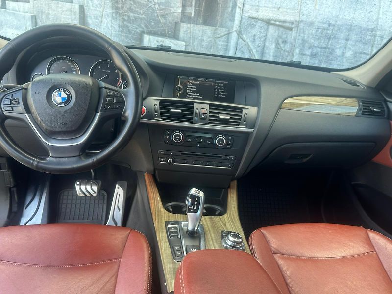 BMW X3 (2010) 135KW, XDRIVE 20D - fotka 12 z 28