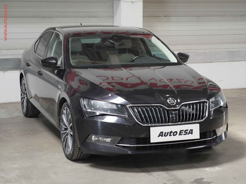 Škoda Superb (2017) 2.0 TDi, 2.maj,ČR, L&K, DSG - fotografie inzerátu