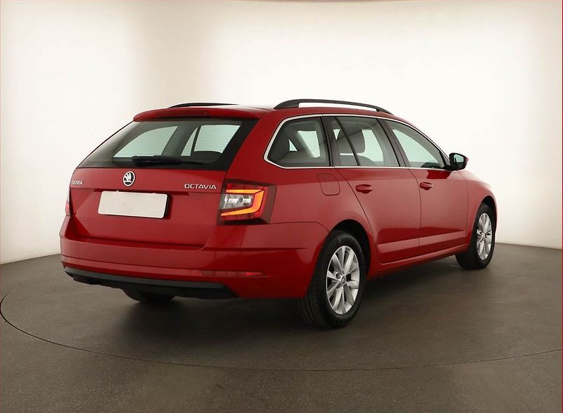 Škoda Octavia (2019) 1.5 TSI, Serv.kniha, Tempomat - fotka 5 z 13