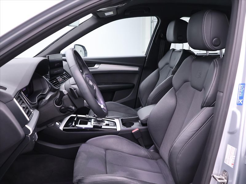 Audi Q5 3,0 50TDI 210kW S-line quattro - fotka 12 z 36