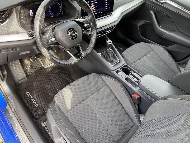 Škoda Octavia (2023) 2.0 TDI Style - fotka 6 z 35