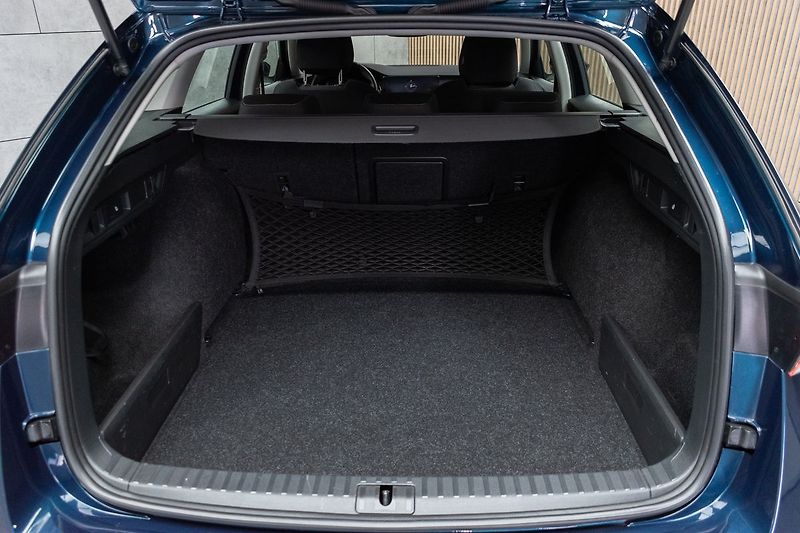 Škoda Octavia 1.5 TSI STYLE*KESSY*DPH*ČR 1.M - fotka 36 z 38