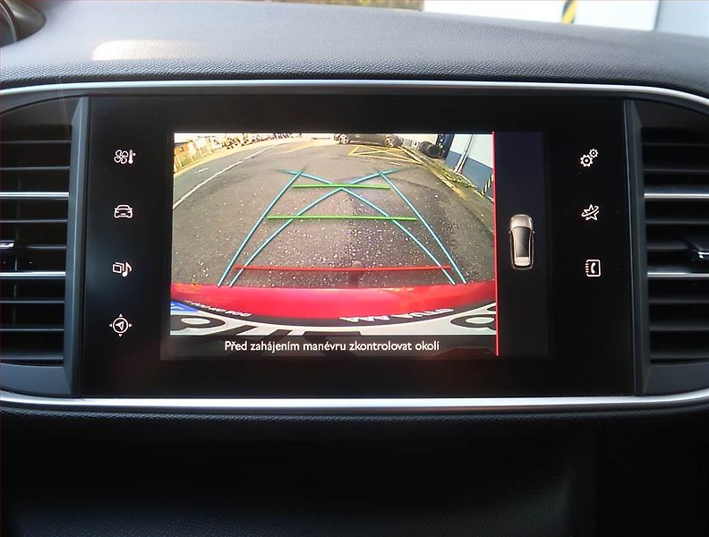 Peugeot 308 (2016) GT Line 2.0 BlueHDi, Navi - fotka 16 z 18