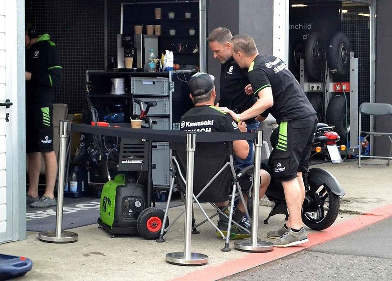 Autodrom Most o víkendu hostil závody mezinárodního mistrovství Německa IDM a závod FIM mistrovství světa sidecarů. Na snímku je rakouský jezdec Philipp Steinmayr v plné jízdě třídy Superbike.
