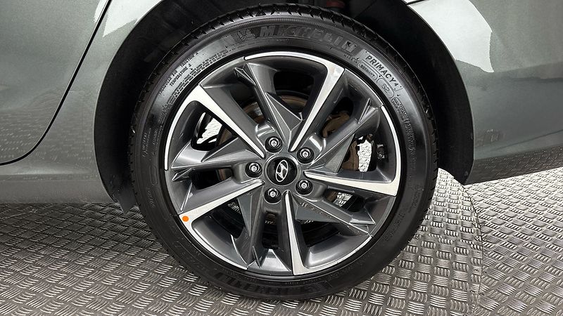 Hyundai i30 1.5 T-GDI Style Kombi - fotka 19 z 29