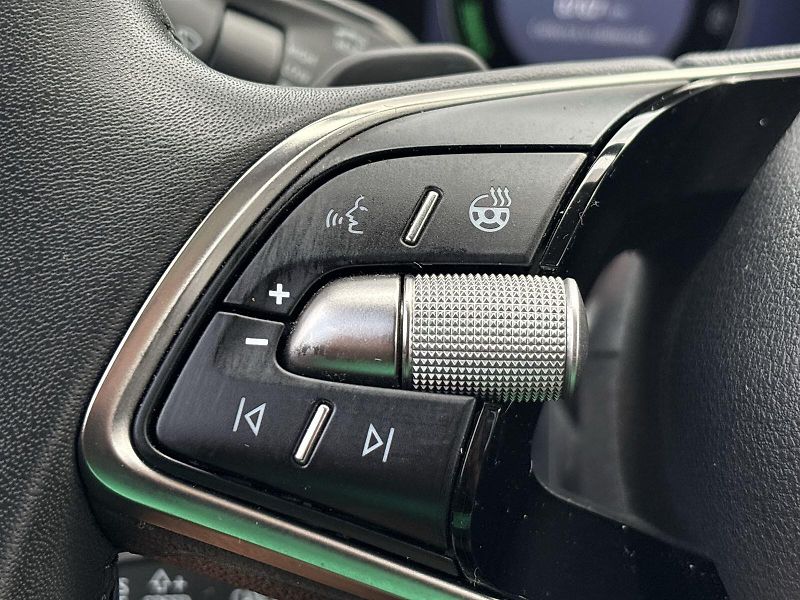 Škoda Superb (2025) Combi 1.5 TSI iV DSG L&K - fotka 20 z 33