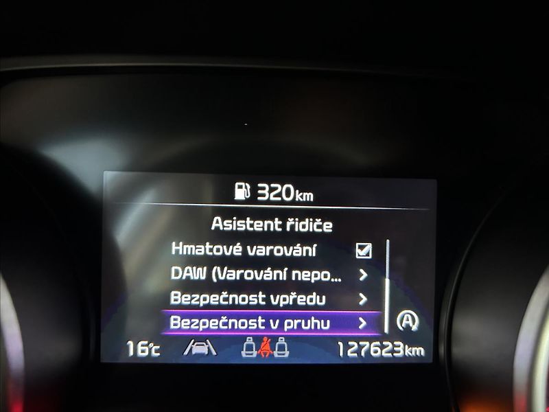 Kia Ceed 1,5   T-GDI 118kW,FRESH,1.MAJ, - fotka 14 z 22