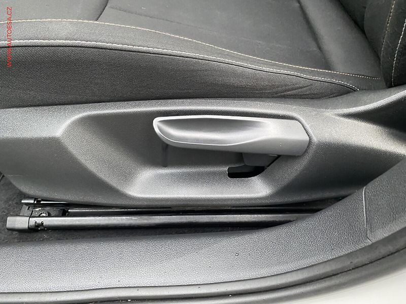 Škoda Scala (2021) 1.0 TSi, 2.maj,ČR, Ambition - fotka 14 z 18