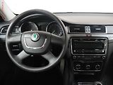Škoda Superb (2011) 2.0 TDi, AC, STK4/28 - náhled 11