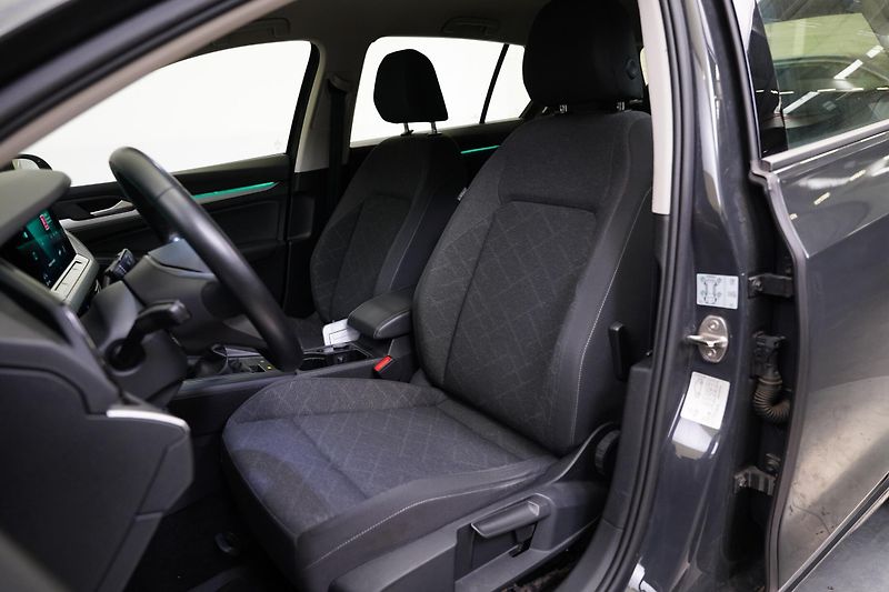 Volkswagen Golf - fotka 10 z 23