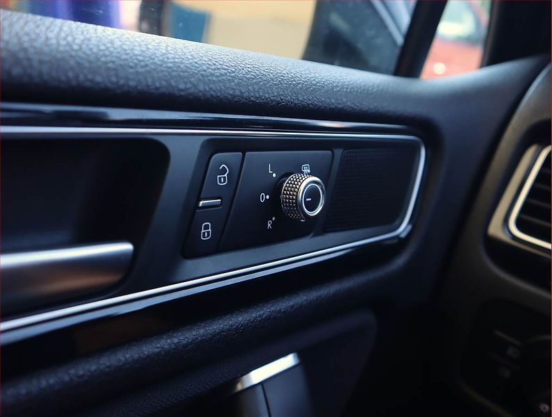 Volkswagen Touareg (2016) 3.0 TDI, 4X4, Automat - fotka 20 z 23