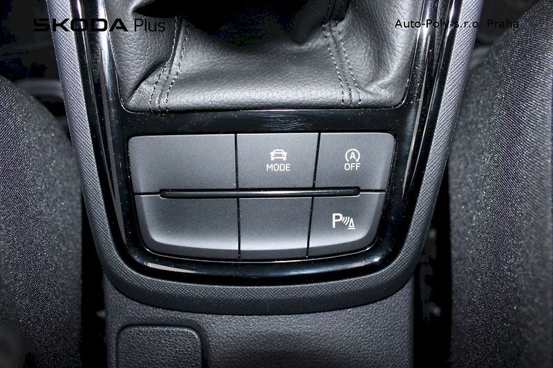 Škoda Scala (2024) 1,0 TSI 85 kW Top Selection - fotka 14 z 25