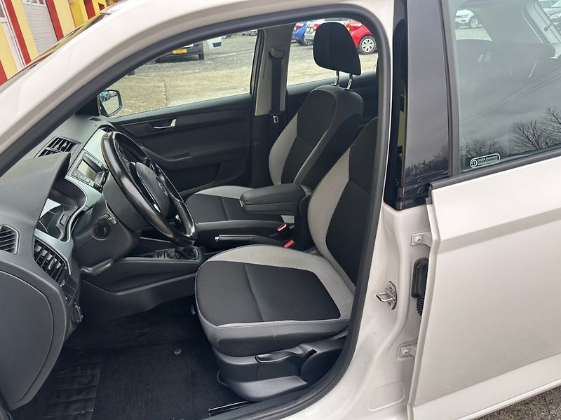 Škoda Fabia 1.4 TDi 1MAJ/ČR/DPH/Tempomat - fotka 10 z 36