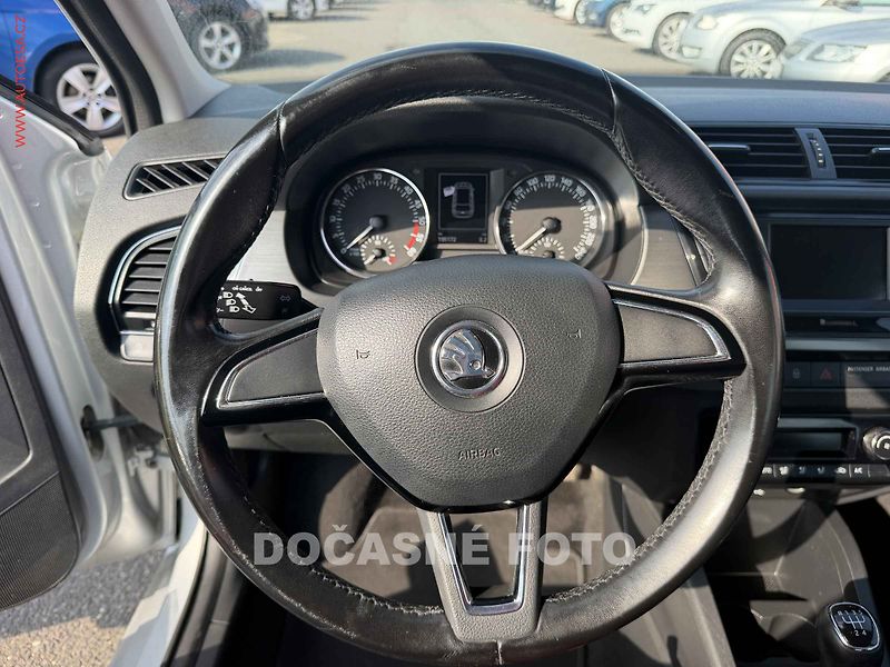 Škoda Fabia (2015) 1.4 TDi, ČR, AC, temp - fotka 12 z 17