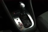 Volkswagen Golf (2012) 2.0 TDI, Automat, po STK - náhled 12