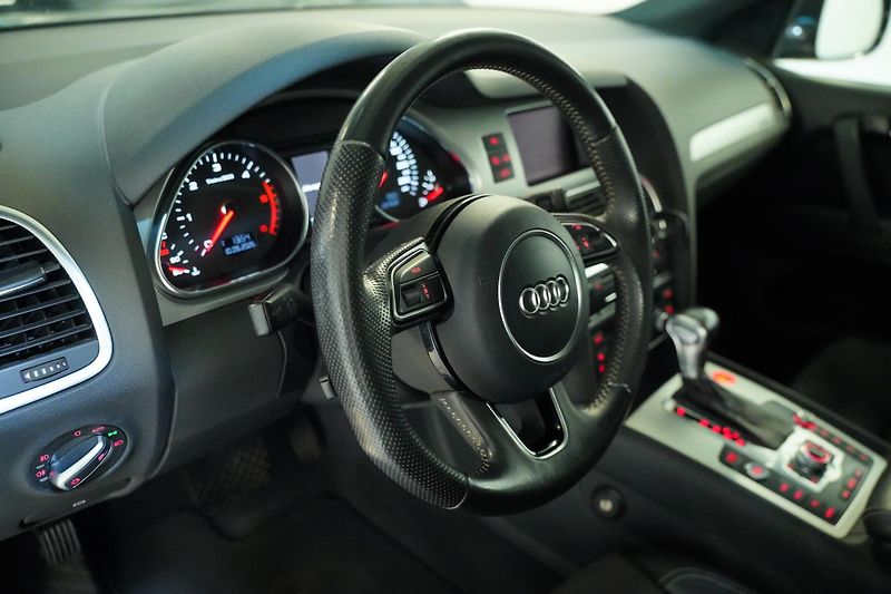 Audi Q7 - fotka 14 z 27