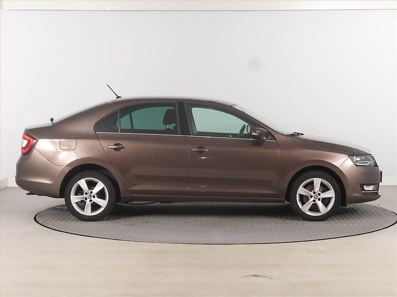 Škoda Rapid (2019) Style 1.0 TSI, Bi-Xenony - fotka 6 z 16