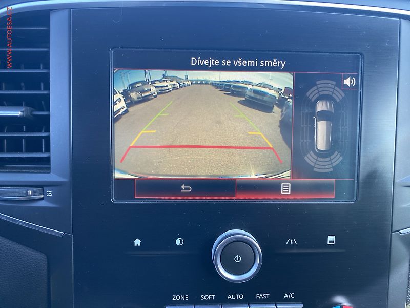 Renault Mégane (2018) 1.2TCe, Navigace - fotka 12 z 14