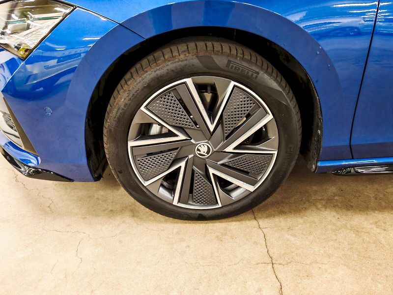 Škoda Superb (2025) Combi 2.0 TSI 195 kW DSG 4x4 S - fotka 35 z 35
