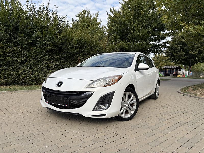 Mazda 3 1.6 90th Anniversary - fotka 1 z 31