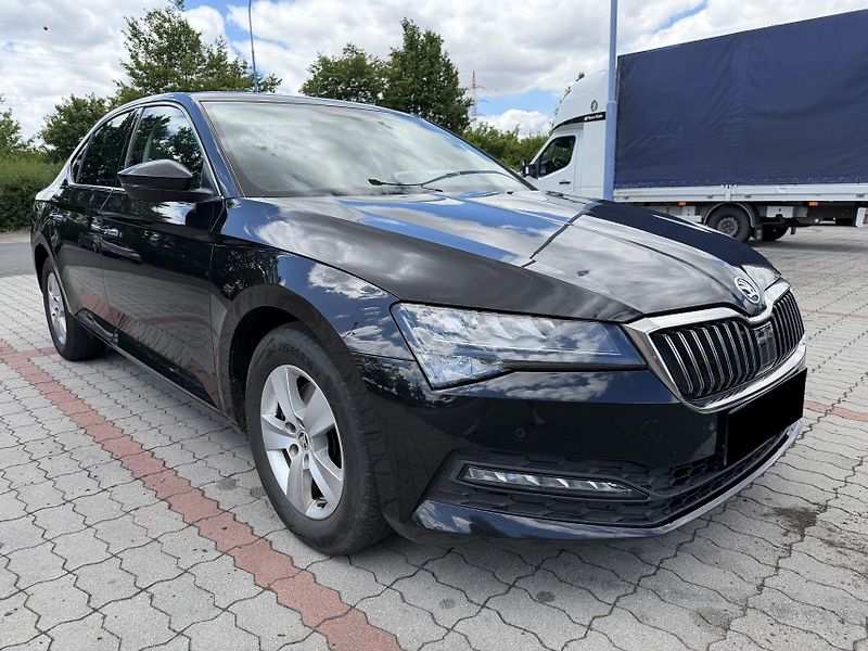 Škoda Superb (2022) 2.0TDi 110kW,ČR,1maj, liftback - fotka 1 z 11
