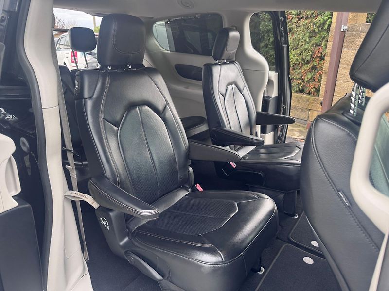 Chrysler Pacifica (2019) 3,6 Touring L Kůže 2019 - fotka 8 z 19