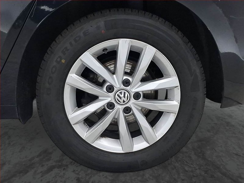 Volkswagen Touran (2016) Comfortline 2.0 TDI, Navi - fotka 15 z 20