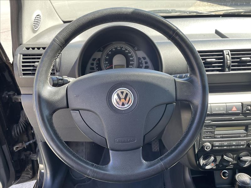 Volkswagen Fox jen 96. tis. km*nová STK* - fotka 13 z 35