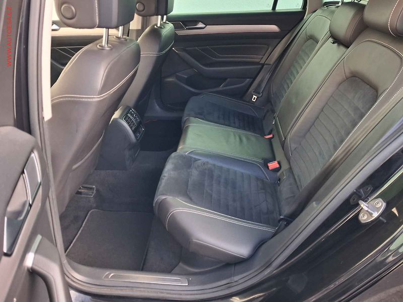 Volkswagen Passat (2020) 2.0 TDi, Elegance, DSG - fotka 10 z 18