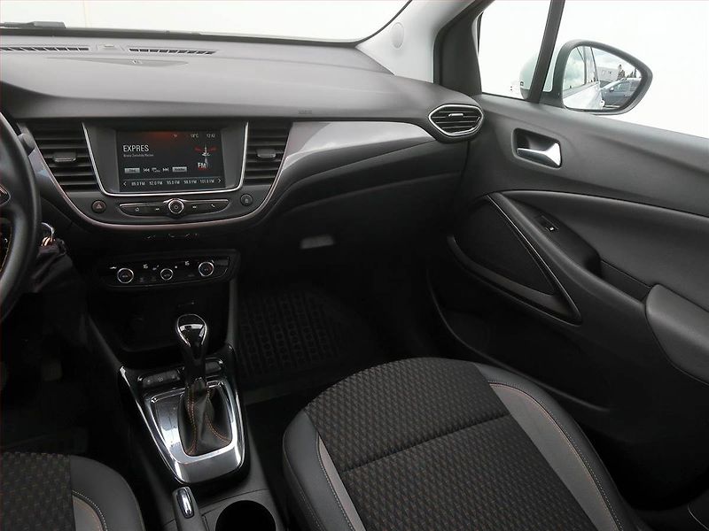 Opel Crossland X (2018) 1.2 Turbo, Automat, Serv.kniha - fotka 8 z 17