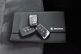 Škoda Superb 2.0 TDI 4x4*SPORTLINE*CANTON* - náhled 39